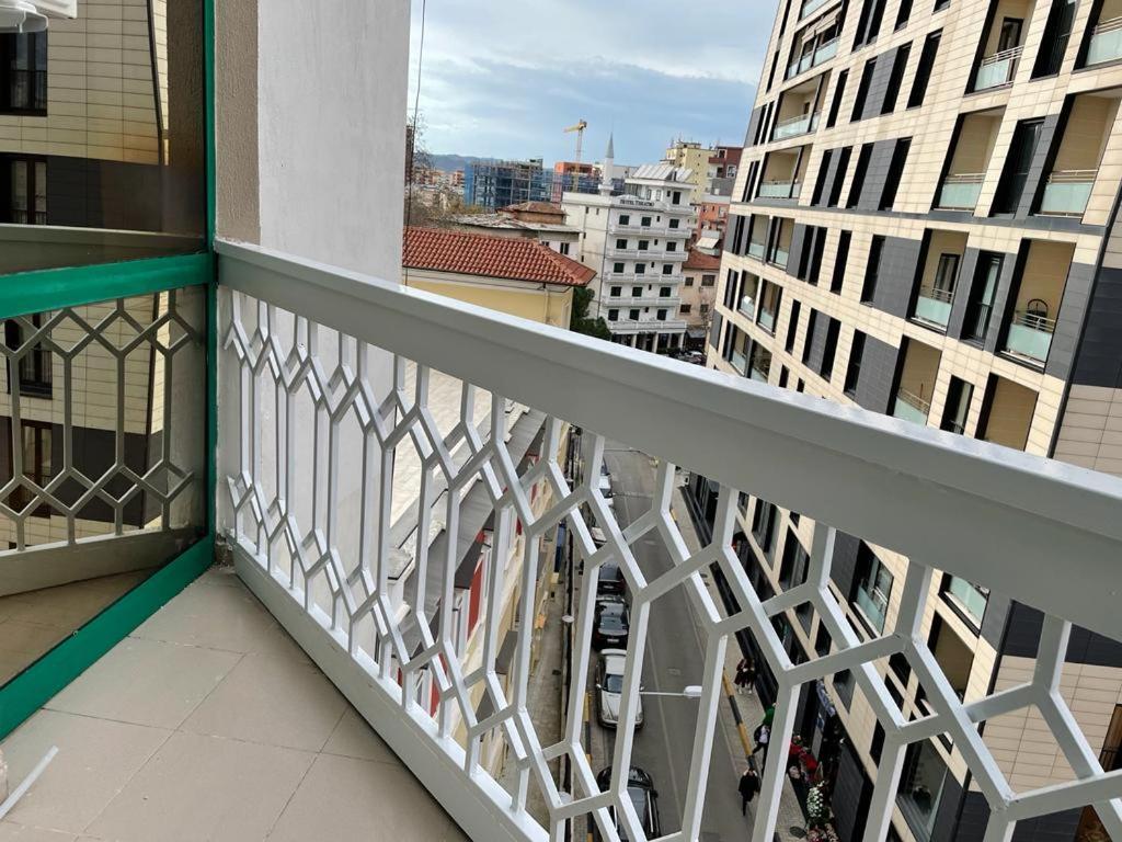 Sun Tower-Center Of Tirana Apartment Ngoại thất bức ảnh