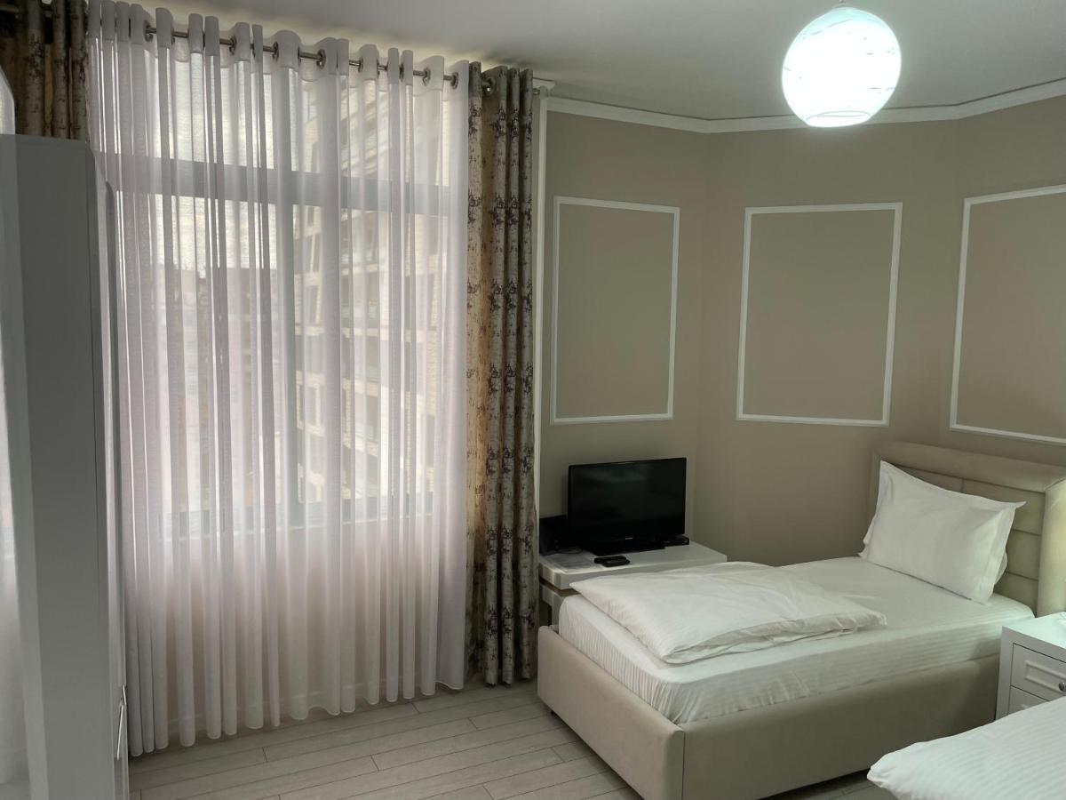 Sun Tower-Center Of Tirana Apartment Ngoại thất bức ảnh